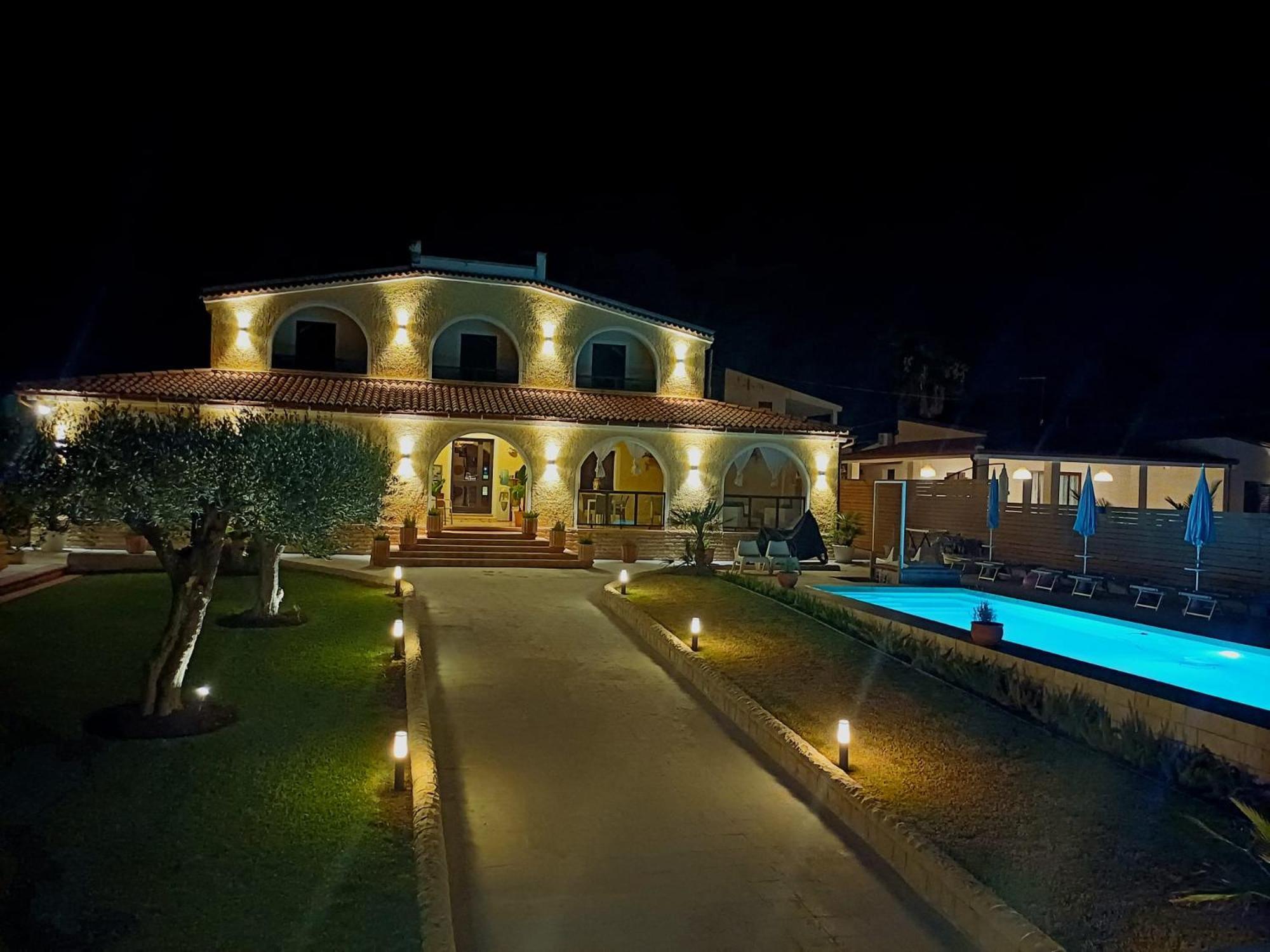 Villa Sunset B&B/Apartments フォンターネ・ビアンケ エクステリア 写真